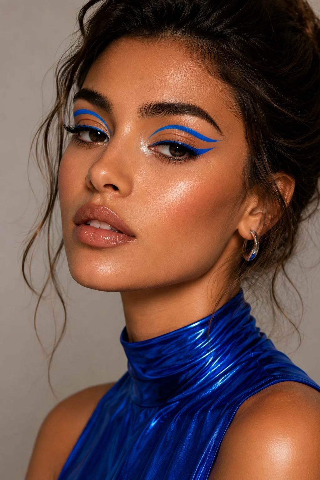 Electric Blue Graphic Liner Colorful Makeup — colorful makeup style outfit