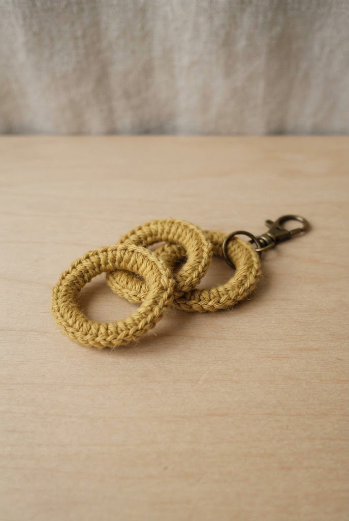 Interlocking Ring Handbag Charm — bag keychain crochet style outfit