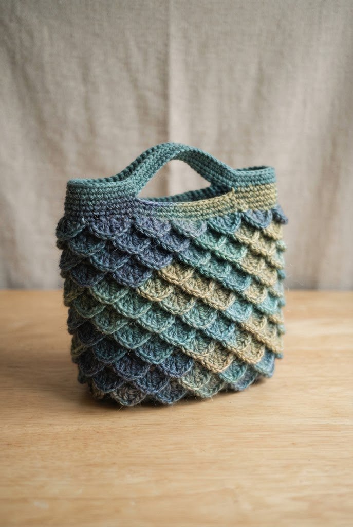 Mermaid Scale Shimmer Handbag — crochet sea bag style outfit
